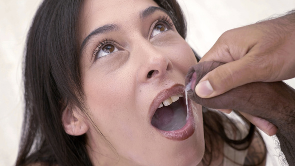 Sofia Sweet Secret #1 - Bukkake - Behind The Scenes - Welcome Cumshot